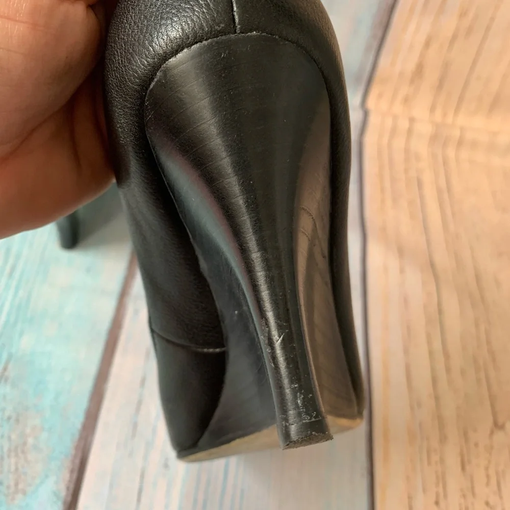 Tory Burch Black Leather Wedges